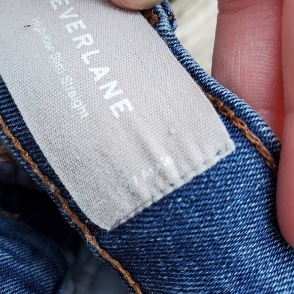 Everlane High-Rise Slim Straight Cigarette Jeans - Picture 13 of 14